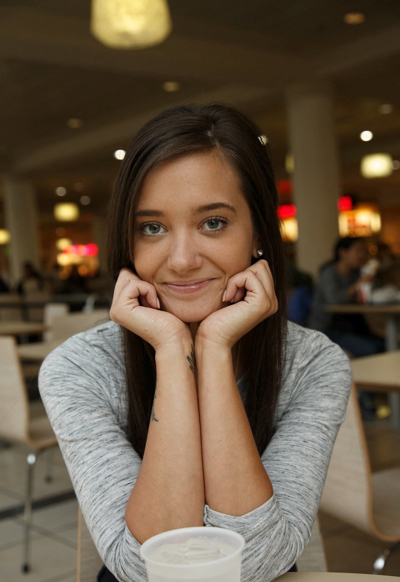 Эвелина, 60